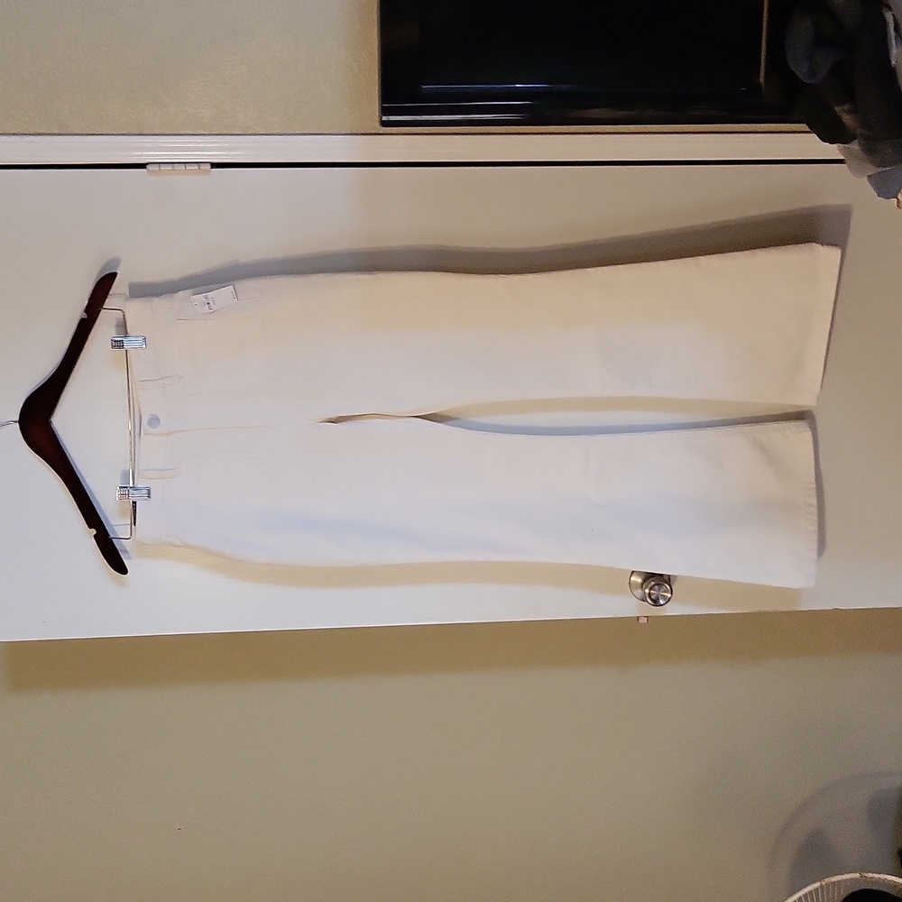 NWT GAP Corduroy 70s Flare Pant size 6